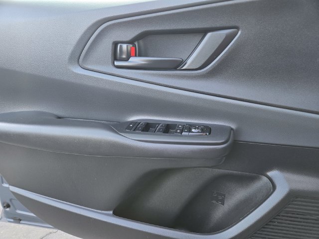 Certified 2025 Toyota Prius LE FWD image 21