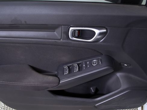 Used 2023 Honda Civic Sport image 15