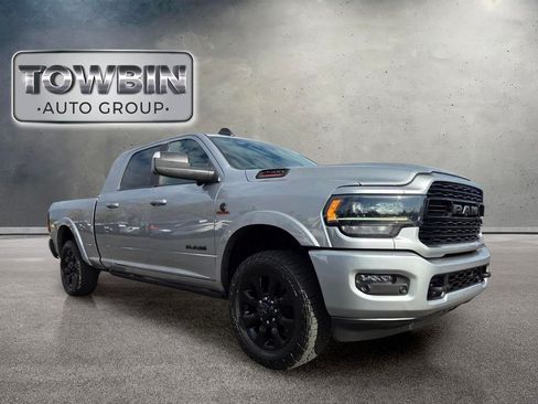 Used 2022 RAM 2500 Limited AWD/4WD image 2