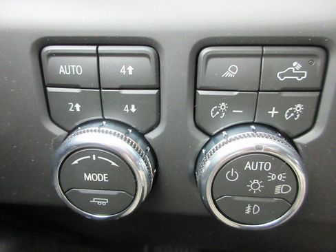 New 2026 GMC Sierra 2500 AT4 w/ AT4 Premium Plus Package image 18