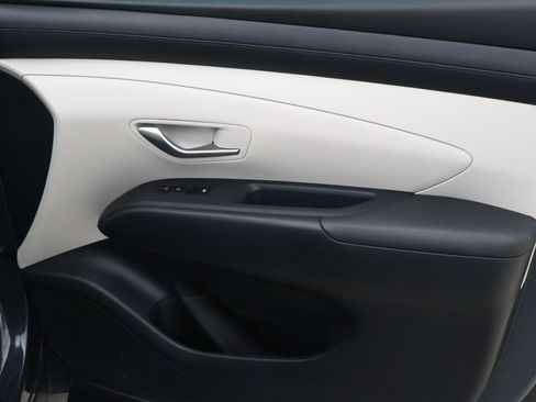 Used 2026 Hyundai Tucson SE FWD image 14