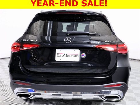 Used 2025 Mercedes-Benz GLC 300 4MATIC image 5