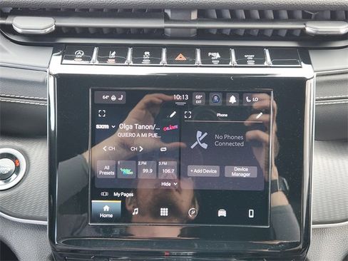 Used 2024 Jeep Grand Cherokee Altitude image 16