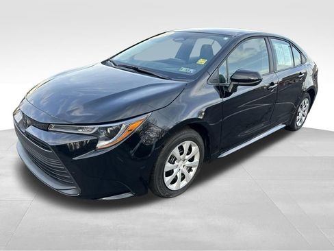Used 2024 Toyota Corolla LE image 1