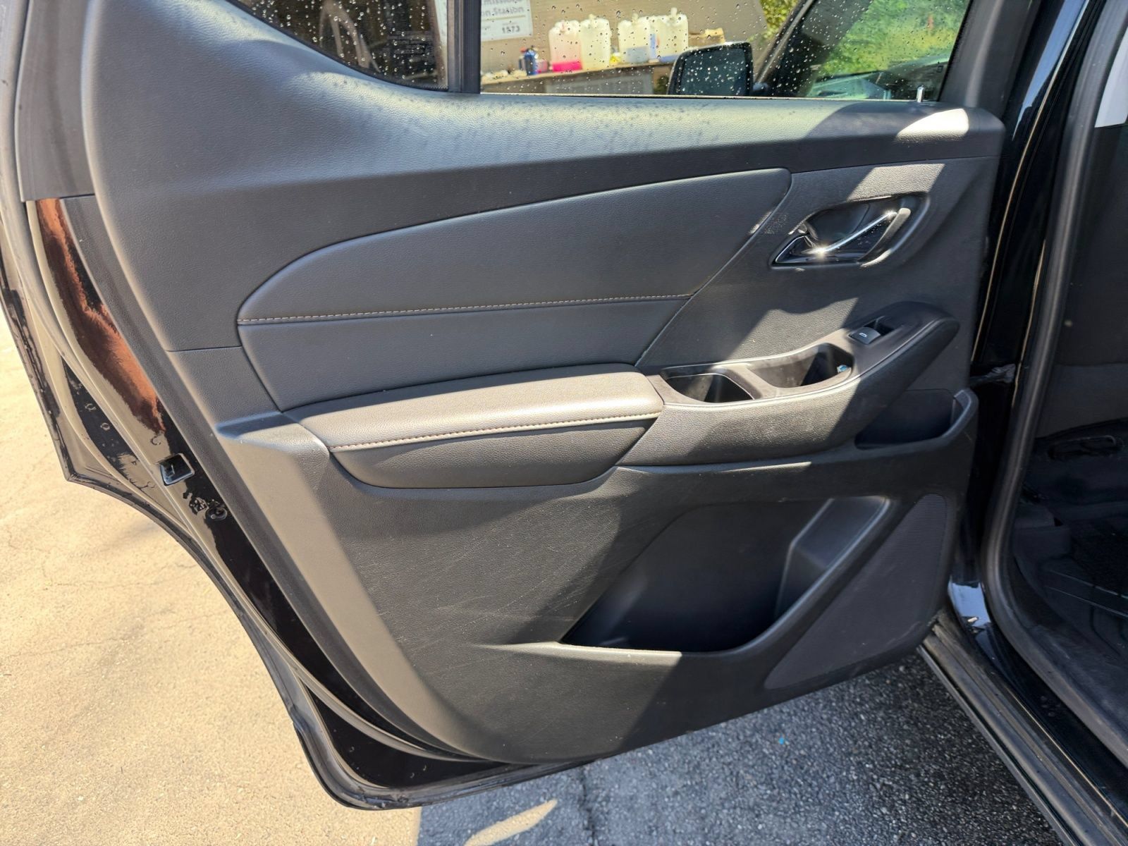 Used 2020 Chevrolet Traverse LS AWD/4WD image 28