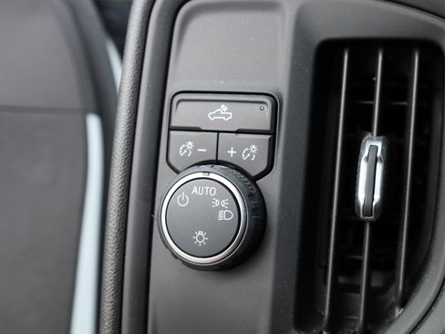 Used 2021 Chevrolet Silverado 1500 Custom image 27