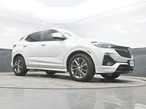Used 2022 Buick Encore GX Preferred w/ Sport Touring Package FWD image 23