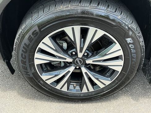 Certified 2023 Nissan Rogue SV w/ SV Premium Package FWD image 7