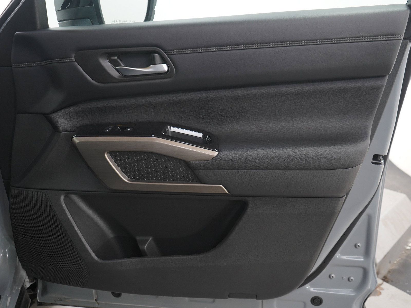 Used 2024 Nissan Pathfinder Platinum AWD/4WD image 14