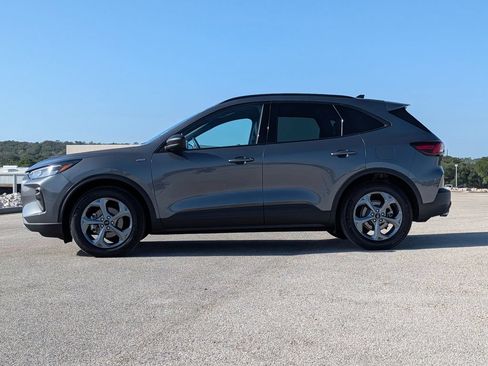 Certified 2025 Ford Escape ST-Line FWD image 5