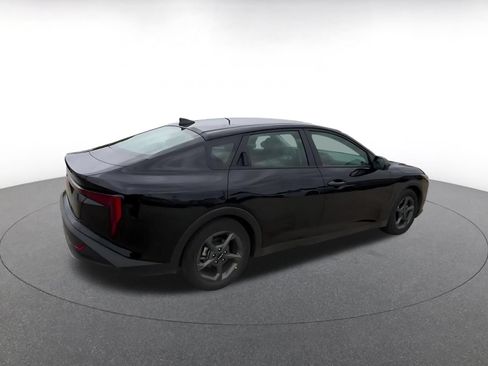 Used 2025 Kia K4 FWD image 15
