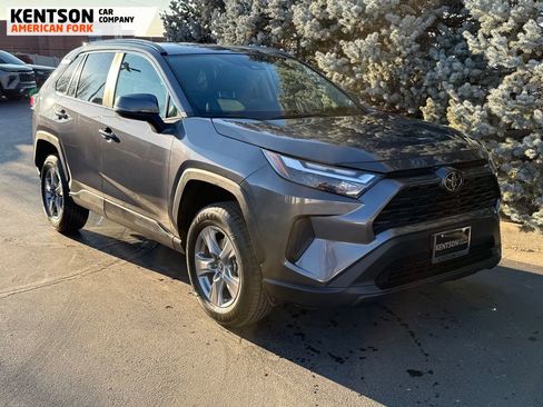 Used 2025 Toyota RAV4 XLE image 13