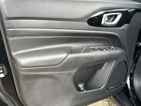 New 2026 Jeep Compass Latitude AWD/4WD image 23