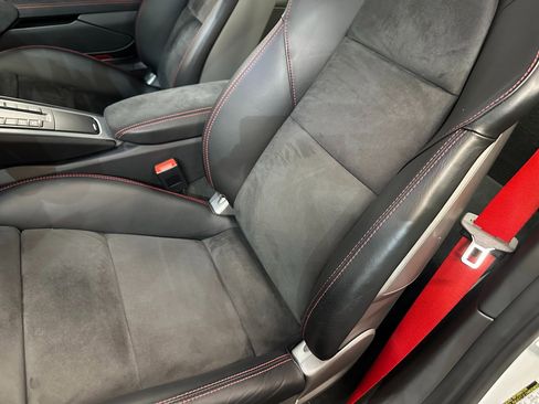 Used 2018 Porsche 911 GT3 image 51