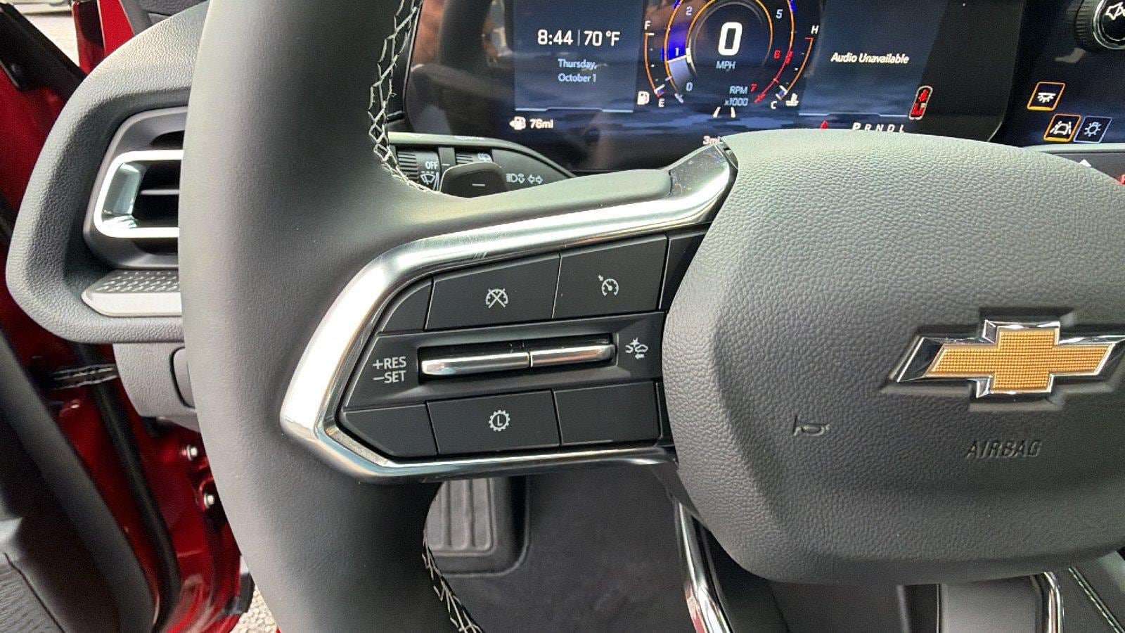 New 2027 Chevrolet Traverse LT w/ Sun and Wheel Package FWD image 24