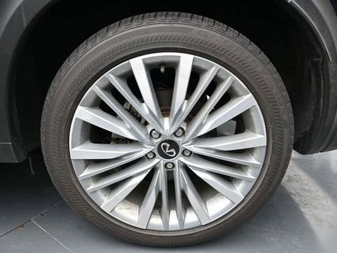 Used 2023 INFINITI QX50 Sensory AWD/4WD image 10