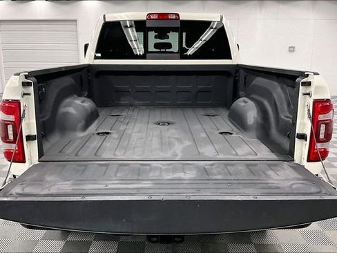 Used 2024 RAM 3500 Laramie image 32