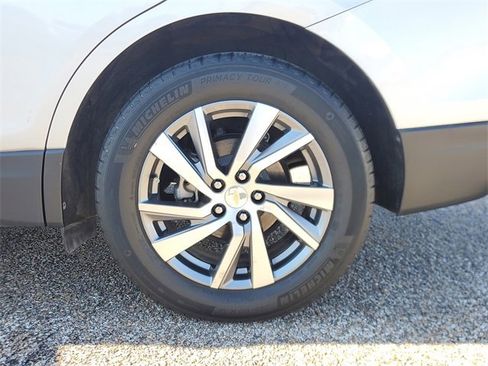 Used 2022 Chevrolet Equinox LT image 9