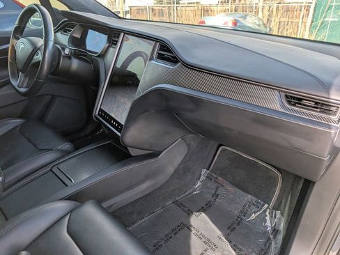 Used 2019 Tesla Model X Performance image 20
