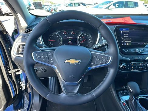Certified 2022 Chevrolet Equinox Premier image 23