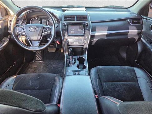 Used 2016 Toyota Camry XSE image 17
