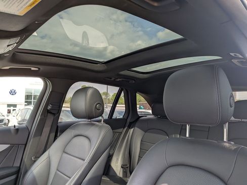 Used 2021 Mercedes-Benz GLC 300 image 17