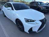 Used 2019 Lexus IS 300 image 4