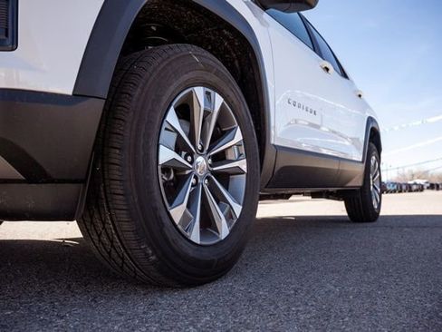 New 2026 Chevrolet Equinox LT FWD image 11