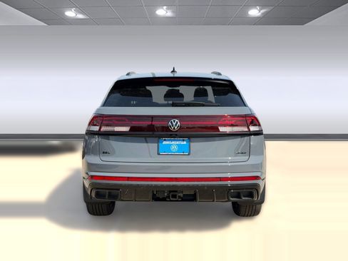 New 2026 Volkswagen Atlas Cross Sport SEL R-Line AWD/4WD image 9