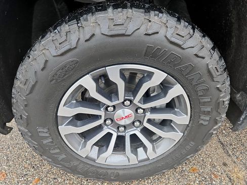 Used 2021 GMC Sierra 1500 AT4 image 35