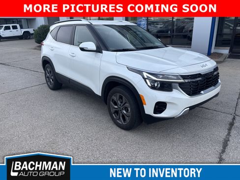 Used 2024 Kia Seltos S image 1