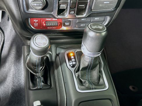 Used 2022 Jeep Wrangler Unlimited Rubicon 4xe w/ Steel Bumper Group image 25