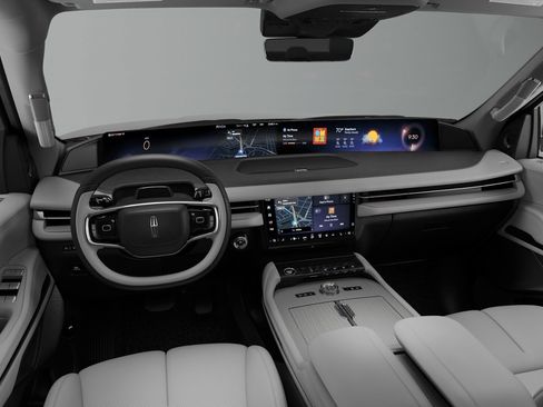 New 2026 Lincoln Navigator L Premier AWD/4WD image 3