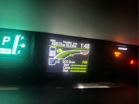 Used 2013 Toyota Prius C Four image 9