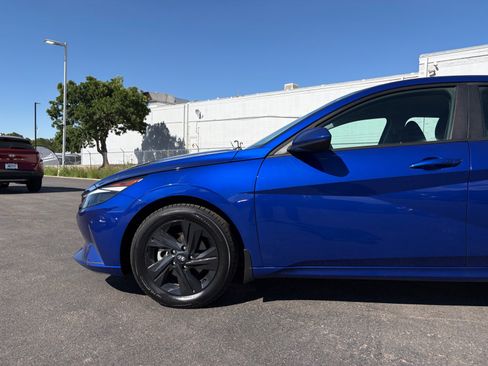 Used 2023 Hyundai Elantra SEL FWD image 10