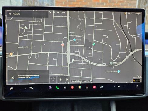 Used 2022 Tesla Model X image 36