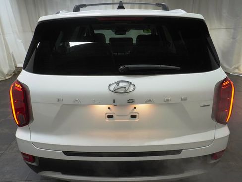 Used 2022 Hyundai Palisade SEL w/ Premium Package AWD/4WD image 5