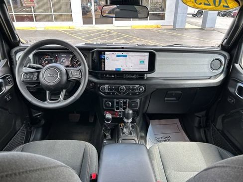 Used 2025 Jeep Wrangler Unlimited Sport AWD/4WD image 27