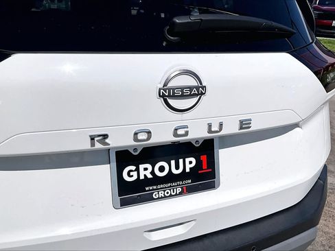Certified 2023 Nissan Rogue S FWD image 27