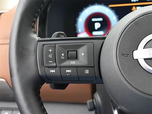 Used 2025 Nissan Pathfinder Platinum image 22