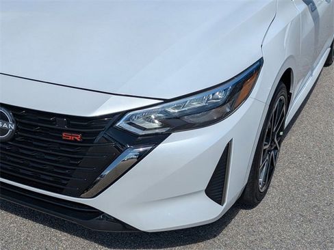 New 2025 Nissan Sentra SR w/ Trunk Package image 9