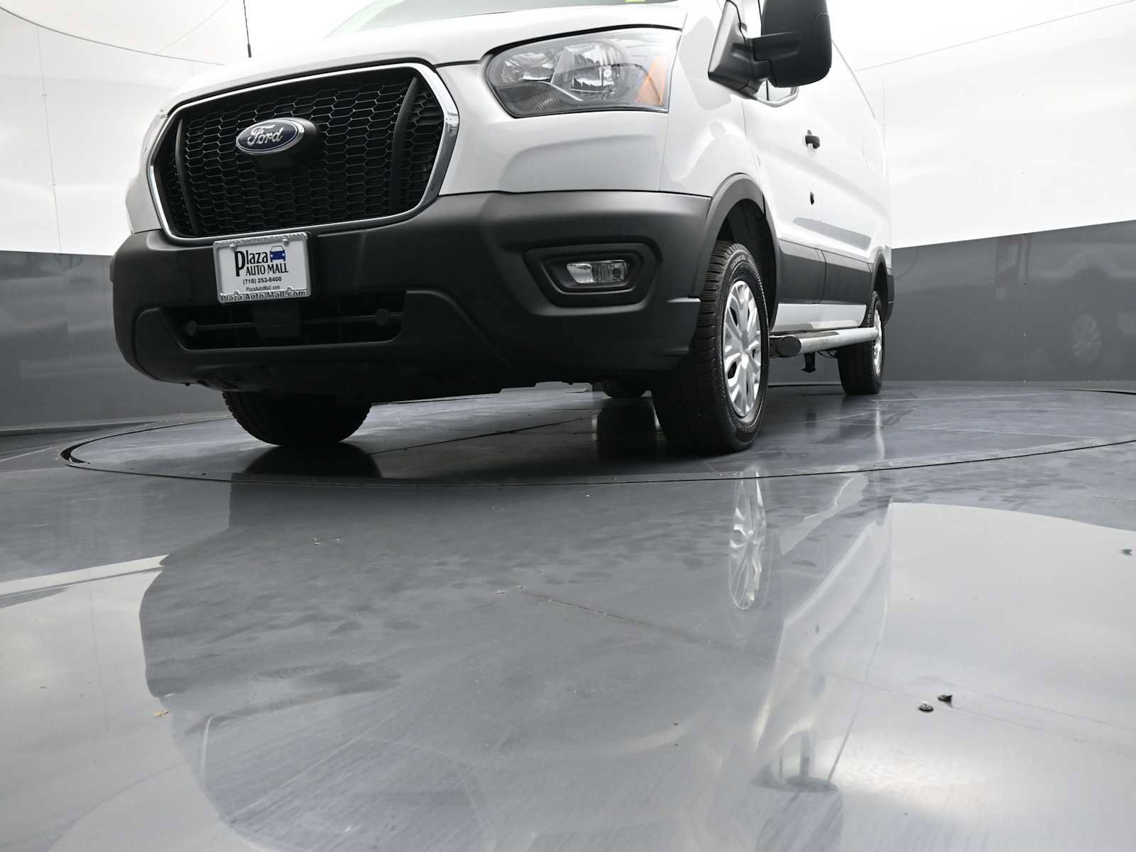 Used 2025 Ford Transit 250 Low Roof w/ Exterior Upgrade Package RWD image 30