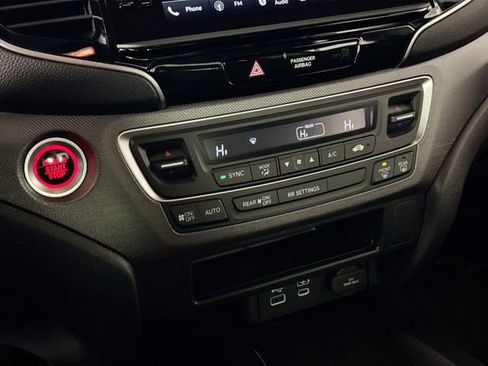 Certified 2024 Honda Ridgeline Sport image 35