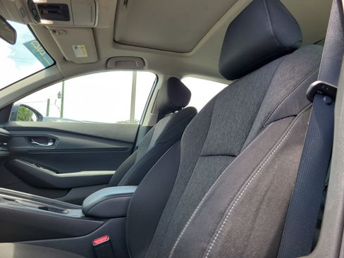 Certified 2025 Honda Accord SE image 21