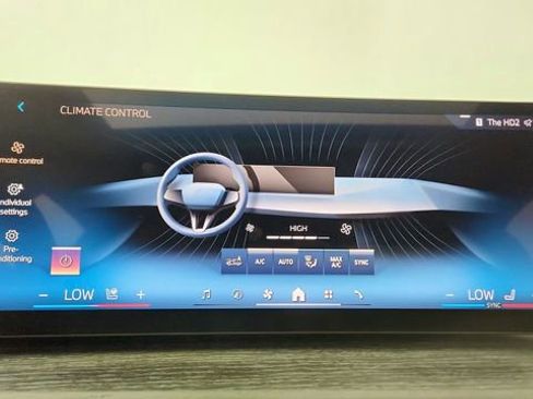 Used 2025 BMW 330i Sedan RWD image 46