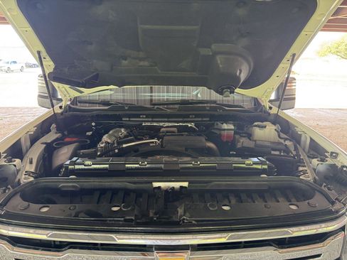 Used 2025 Chevrolet Silverado 2500 LTZ w/ LTZ Convenience Package AWD/4WD image 42