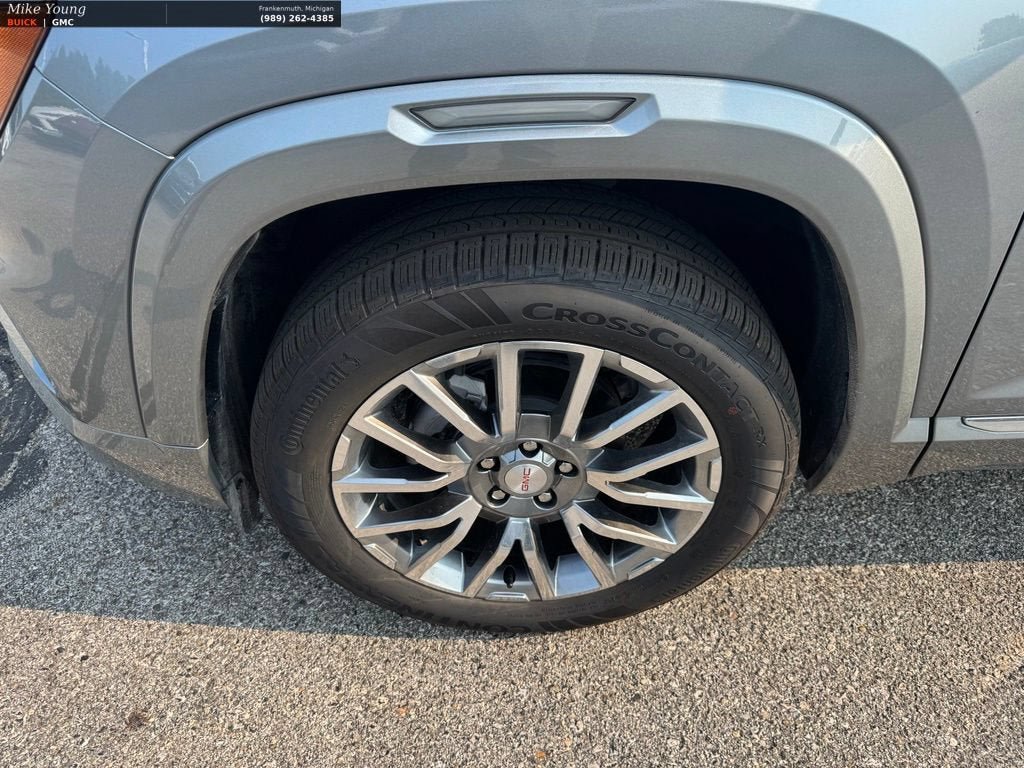 New 2027 GMC Terrain Denali w/ LPO, Floor Liner Package AWD/4WD image 11