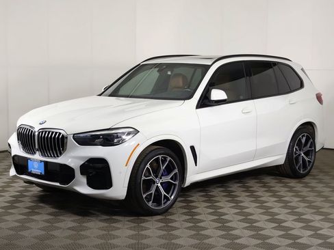 Used 2022 BMW X5 xDrive40i AWD/4WD image 12