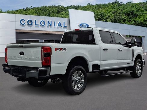 Certified 2024 Ford F250 Lariat w/ Lariat Ultimate Package image 5