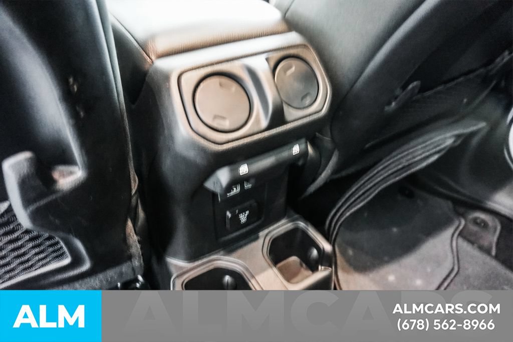 Used 2026 Jeep Gladiator Mojave AWD/4WD image 16